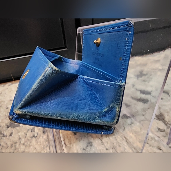 Louis Vuitton Blue Epi Boite Coin Purse - Picture 6 of 8
